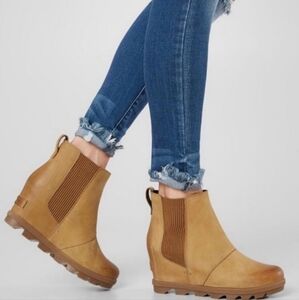 Sorel Women’s Joan of Arctic Wedge ll Chelsea Boots Size 7.5 NL3022-224
